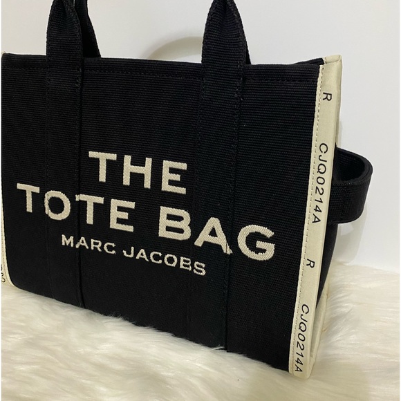 NWT Marc Jacobs The Tote Medium - Picture 2 of 10